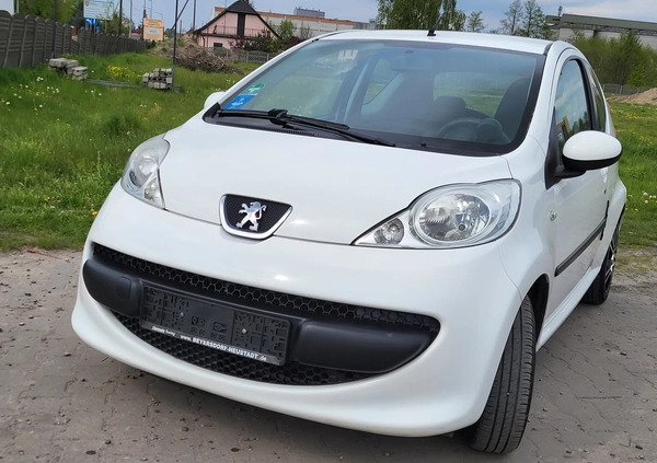Peugeot 107 cena 7900 przebieg: 120000, rok produkcji 2008 z Terespol małe 211